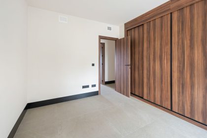 fcd4daad4985d73055824d9f3a99034b - 22