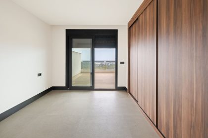 fcd4daad4985d73055824d9f3a99034b - 6