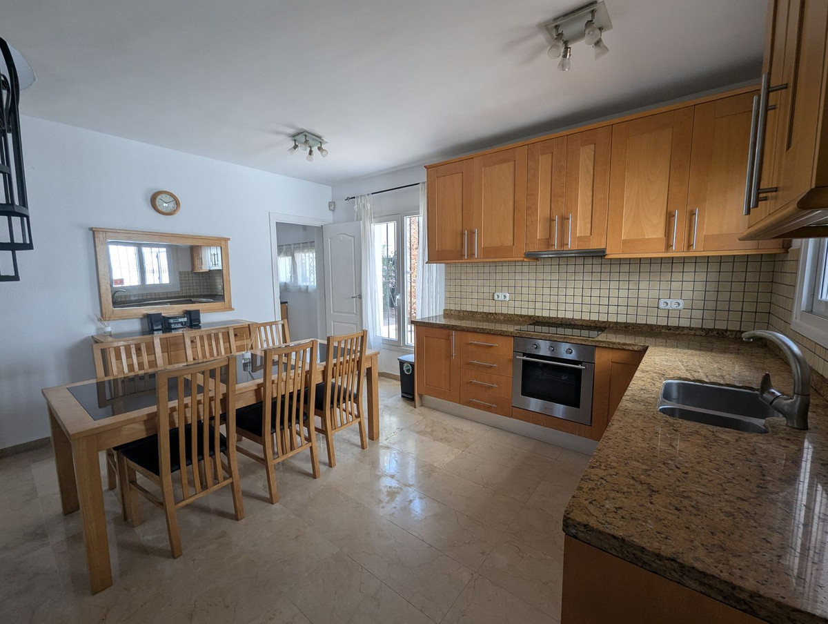 fcf338602a612eea9c297d6a44b095d3 - 26