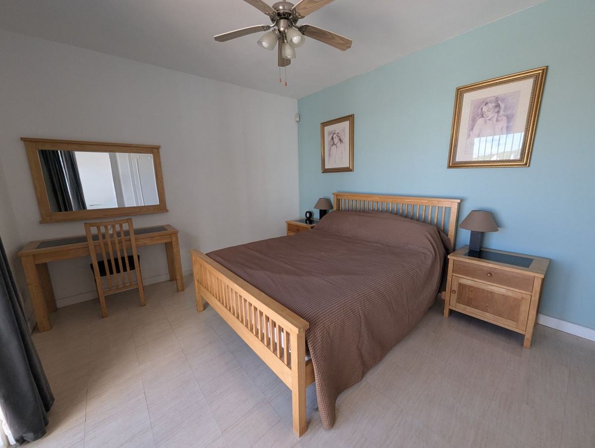 fcf338602a612eea9c297d6a44b095d3 - 30