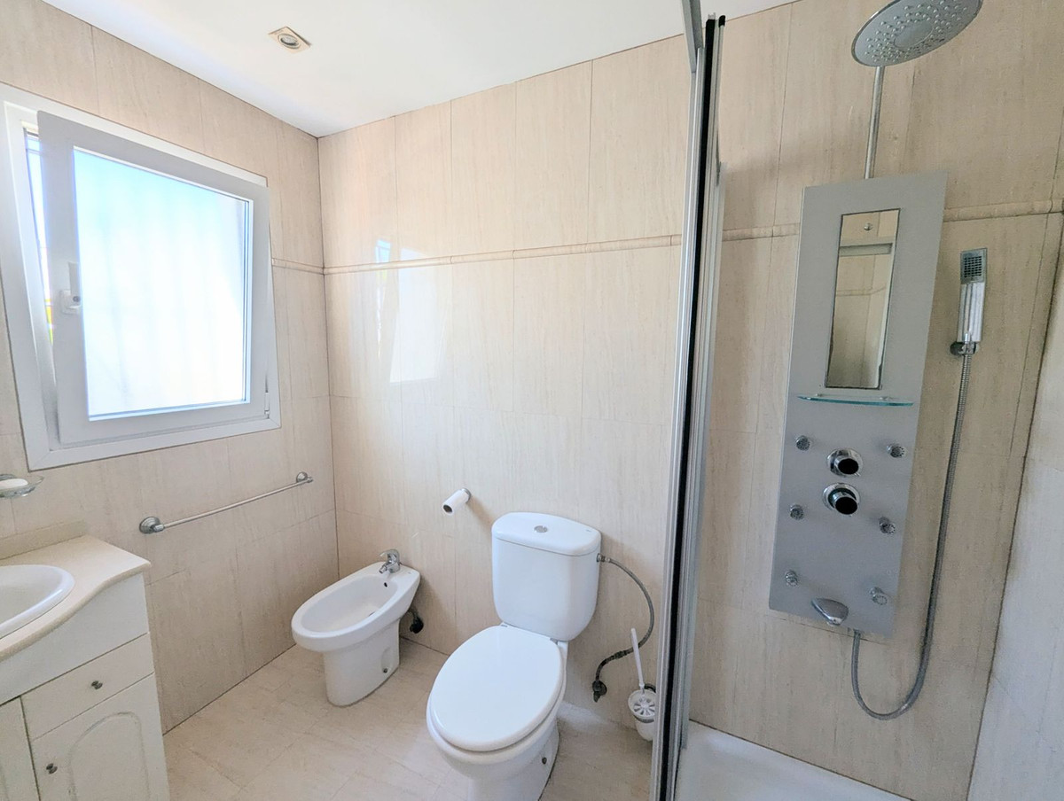 fcf338602a612eea9c297d6a44b095d3 - 36