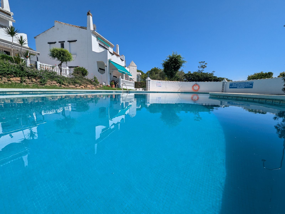 fcf338602a612eea9c297d6a44b095d3 - 9