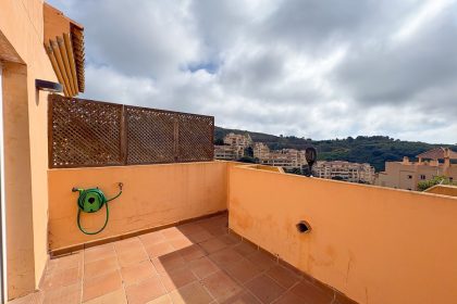 fd050d2aeaf92e2762f87c28de3e6b17 - 19