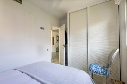 fd18129bdb202b4f963f22d5ad8ef1d1 - 17