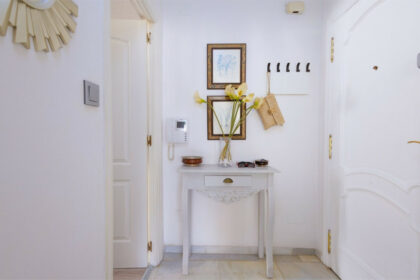 fd18129bdb202b4f963f22d5ad8ef1d1 - 9