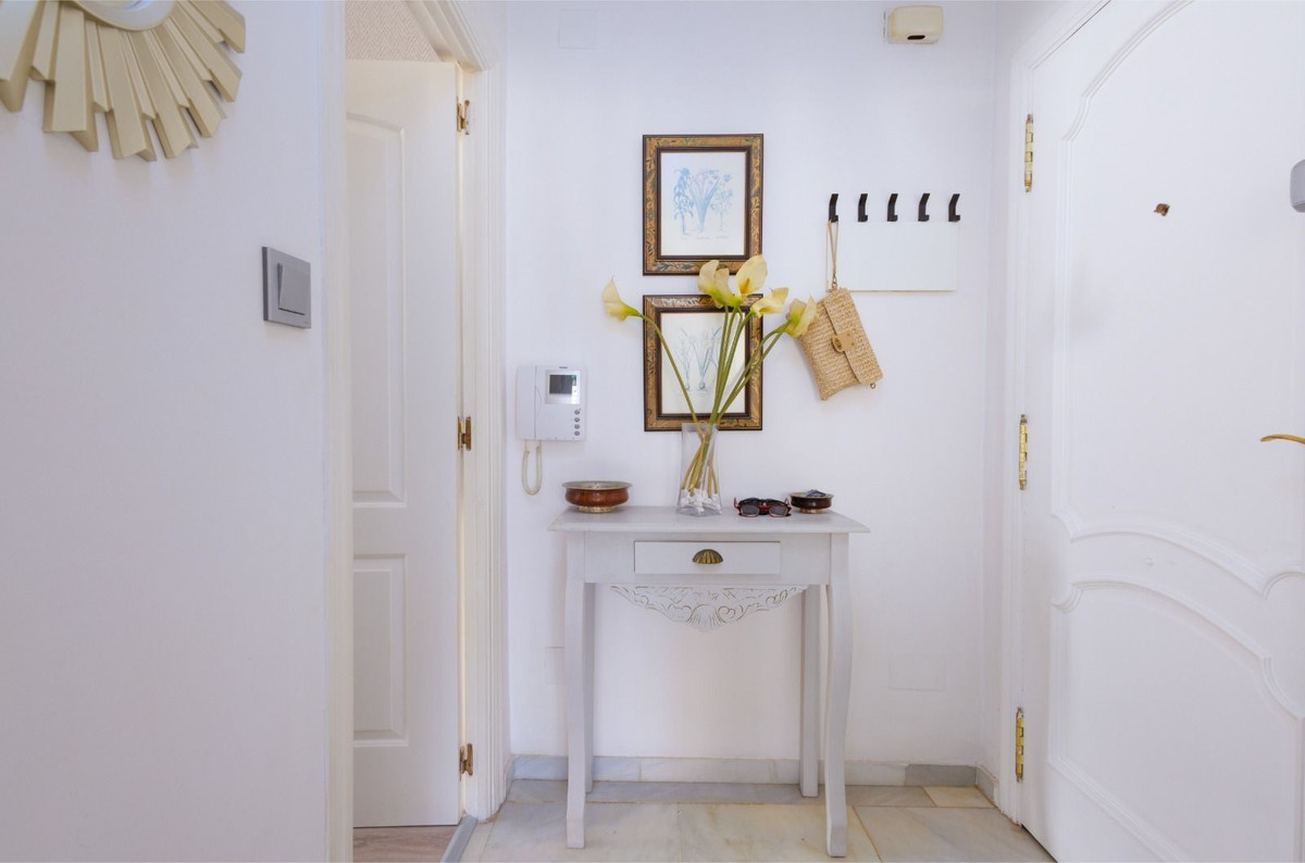 fd18129bdb202b4f963f22d5ad8ef1d1 - 9