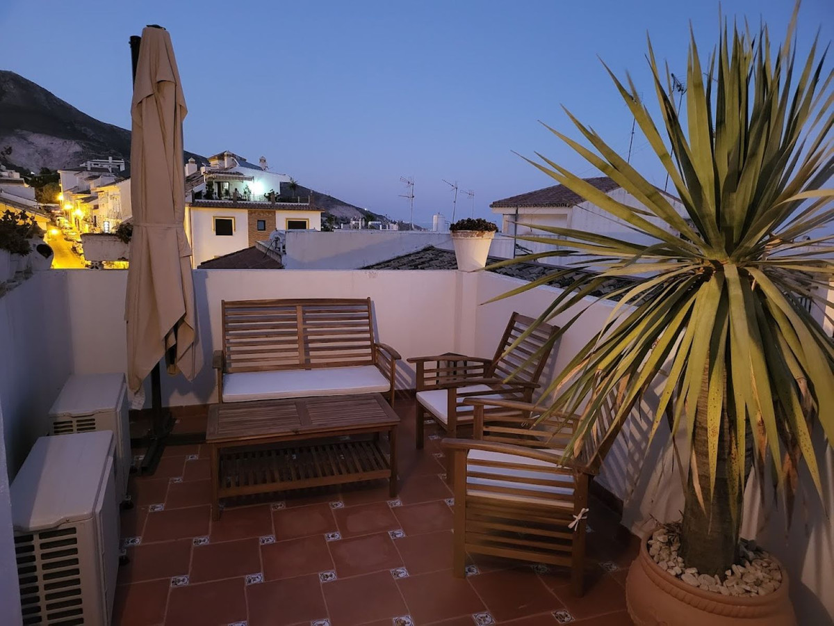 fd3aa3341c287c576548e07bb511c7ac - 15