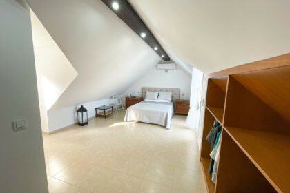 fd55b0921400374bef0b6c2923b1fa28 - 19