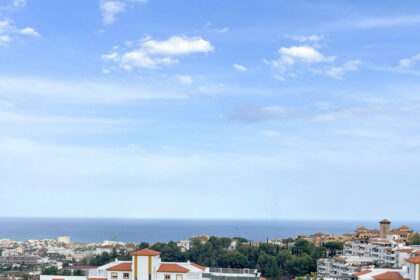 fd55b0921400374bef0b6c2923b1fa28 - 2