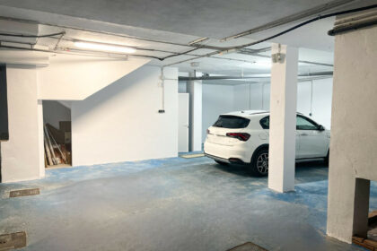 fd55b0921400374bef0b6c2923b1fa28 - 28