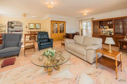 fdfc495d594fbd640ad2e209865f5fb2 - 25