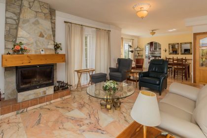 fdfc495d594fbd640ad2e209865f5fb2 - 26