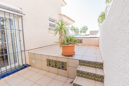 fdfc495d594fbd640ad2e209865f5fb2 - 33