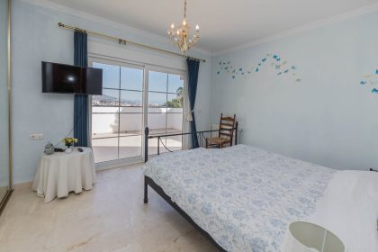 fdfc495d594fbd640ad2e209865f5fb2 - 4