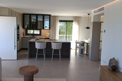 fdfd68cf088fbbd17691d56c532cf339 - 23