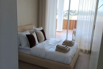 fdfd68cf088fbbd17691d56c532cf339 - 28