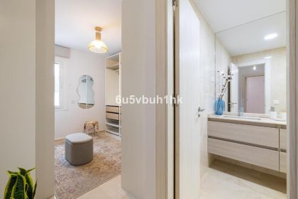 fe2cf11dfad9b7d982e0e5508a4d6b73 - 19