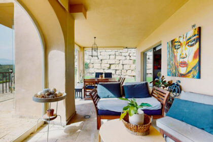 ff1509afa4978fc7030cf22d13fd8072 - 11