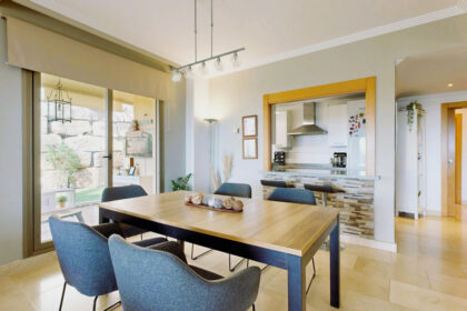 ff1509afa4978fc7030cf22d13fd8072 - 8