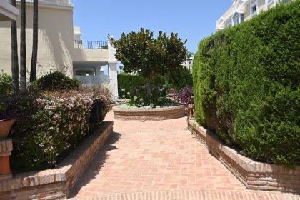 ffcfe9bfac7a0870e3d914a38753fc27 - 59