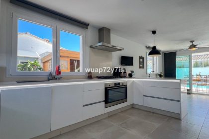 011ac8c3b0a3a7233134a618ecb4ab4c - 12