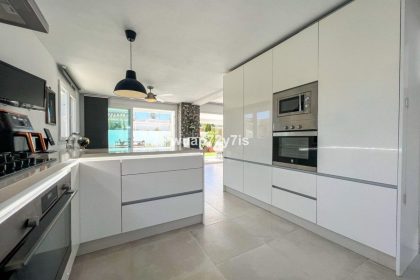 011ac8c3b0a3a7233134a618ecb4ab4c - 13