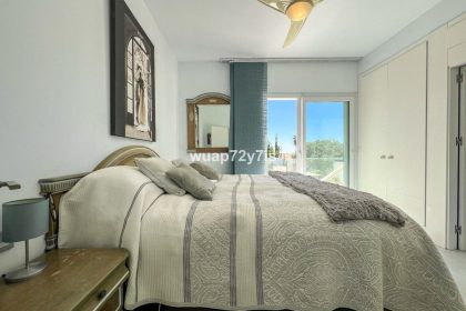 011ac8c3b0a3a7233134a618ecb4ab4c - 23