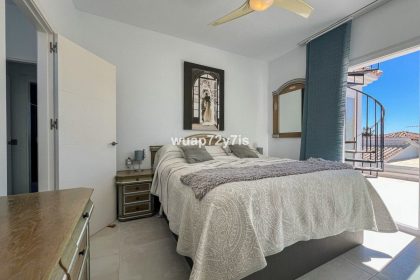 011ac8c3b0a3a7233134a618ecb4ab4c - 24