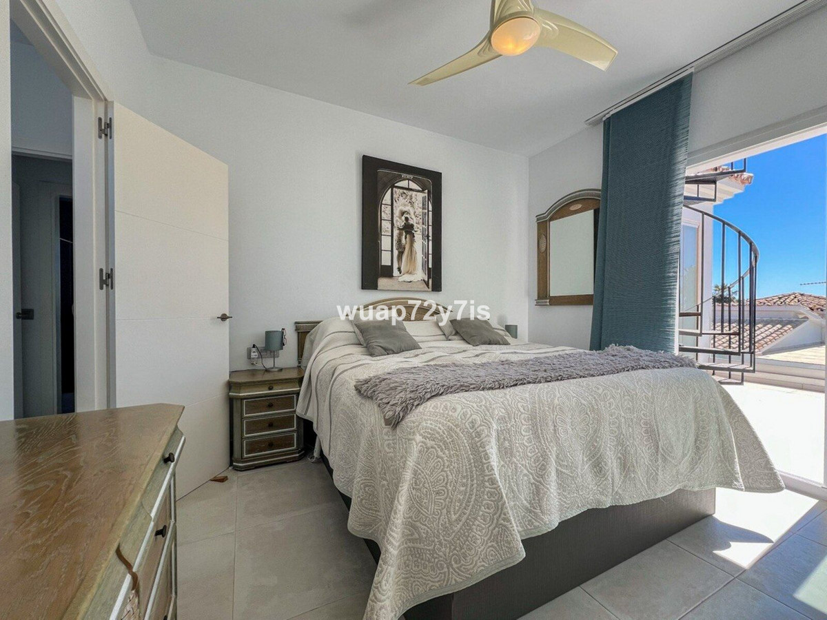 011ac8c3b0a3a7233134a618ecb4ab4c - 24