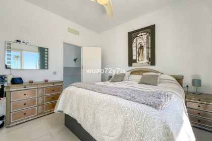 011ac8c3b0a3a7233134a618ecb4ab4c - 25