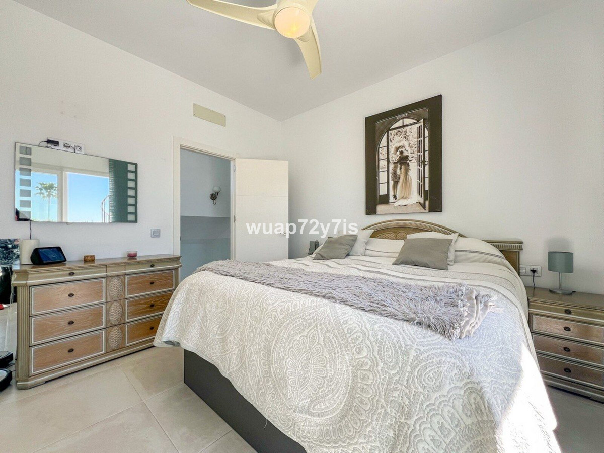 011ac8c3b0a3a7233134a618ecb4ab4c - 25