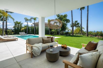 0a76e865a7ac69d34c861ceeb35b95f7 - 11