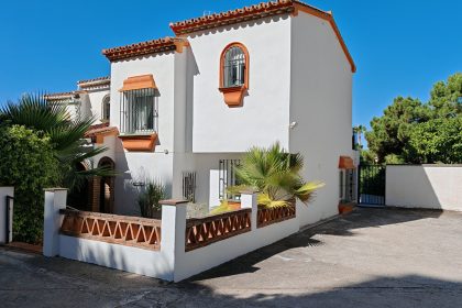 0ff6ea5376bc217248fda4a0351eb28a - 1