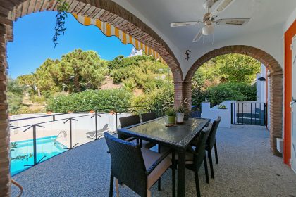 0ff6ea5376bc217248fda4a0351eb28a - 14