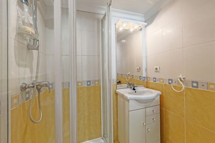 0ff6ea5376bc217248fda4a0351eb28a - 22