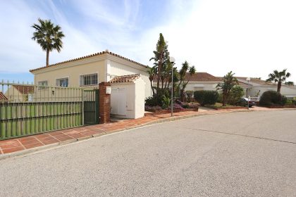 11b1ec922bd43eb50e344783c832acf8 - 27