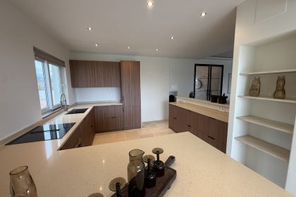 1249a0e1993bd68981f00670fc20f32f - 12