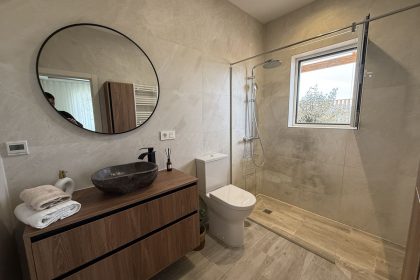 1249a0e1993bd68981f00670fc20f32f - 18