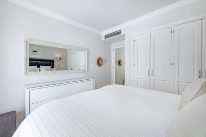 126704abdd1dee05a1b63cf4418f9e01 - 12