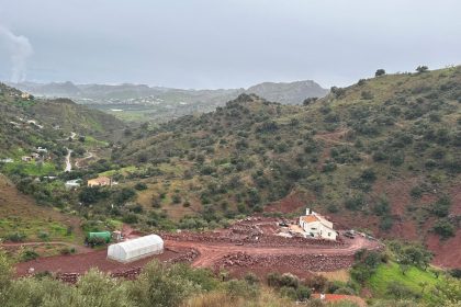 12af1f94f57c6e9fa565d14f738a8606 - 36