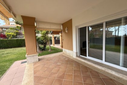 130e11bd20039c576be3c47a32b92bcd - 28