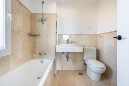 133aa14cf0630a1dcbd9fef1f5c056a9 - 12