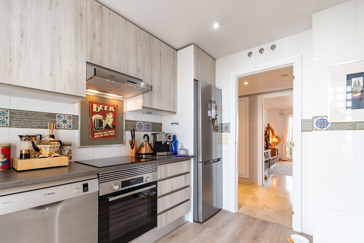 156637cbff8a72879fbbffe53af14d27 - 19