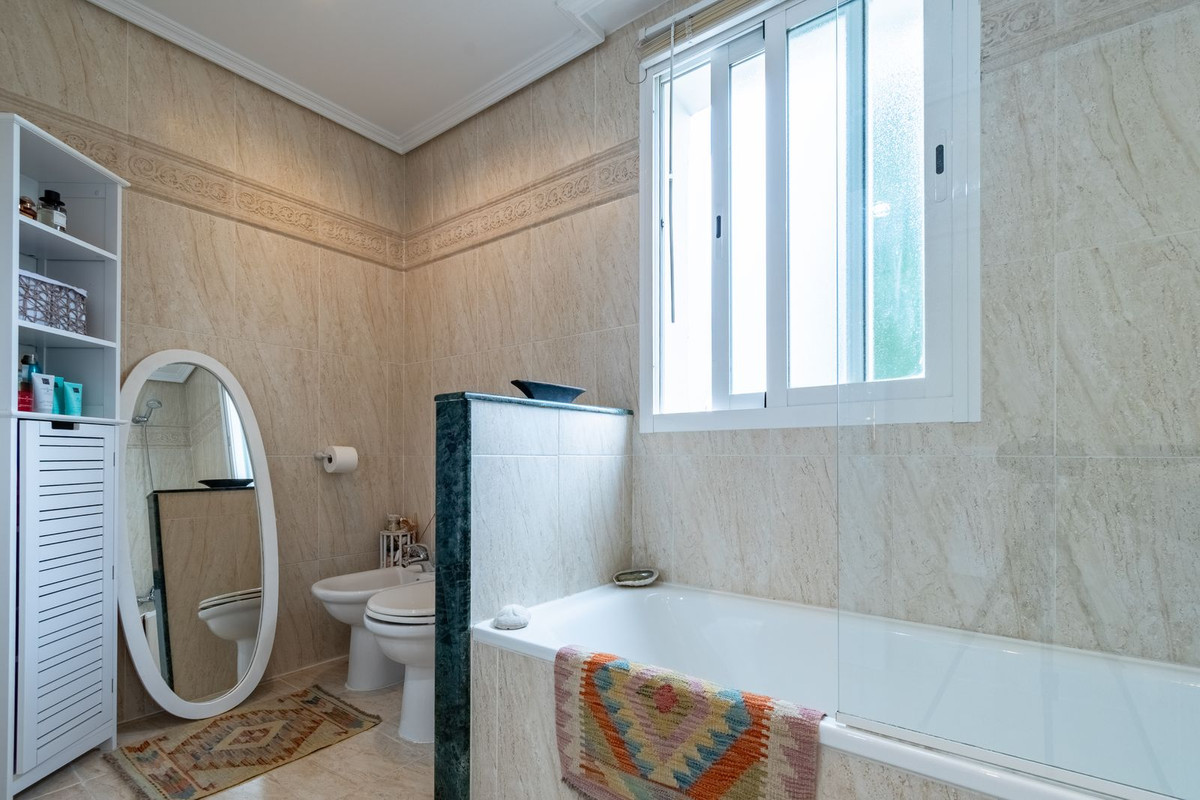 156637cbff8a72879fbbffe53af14d27 - 25