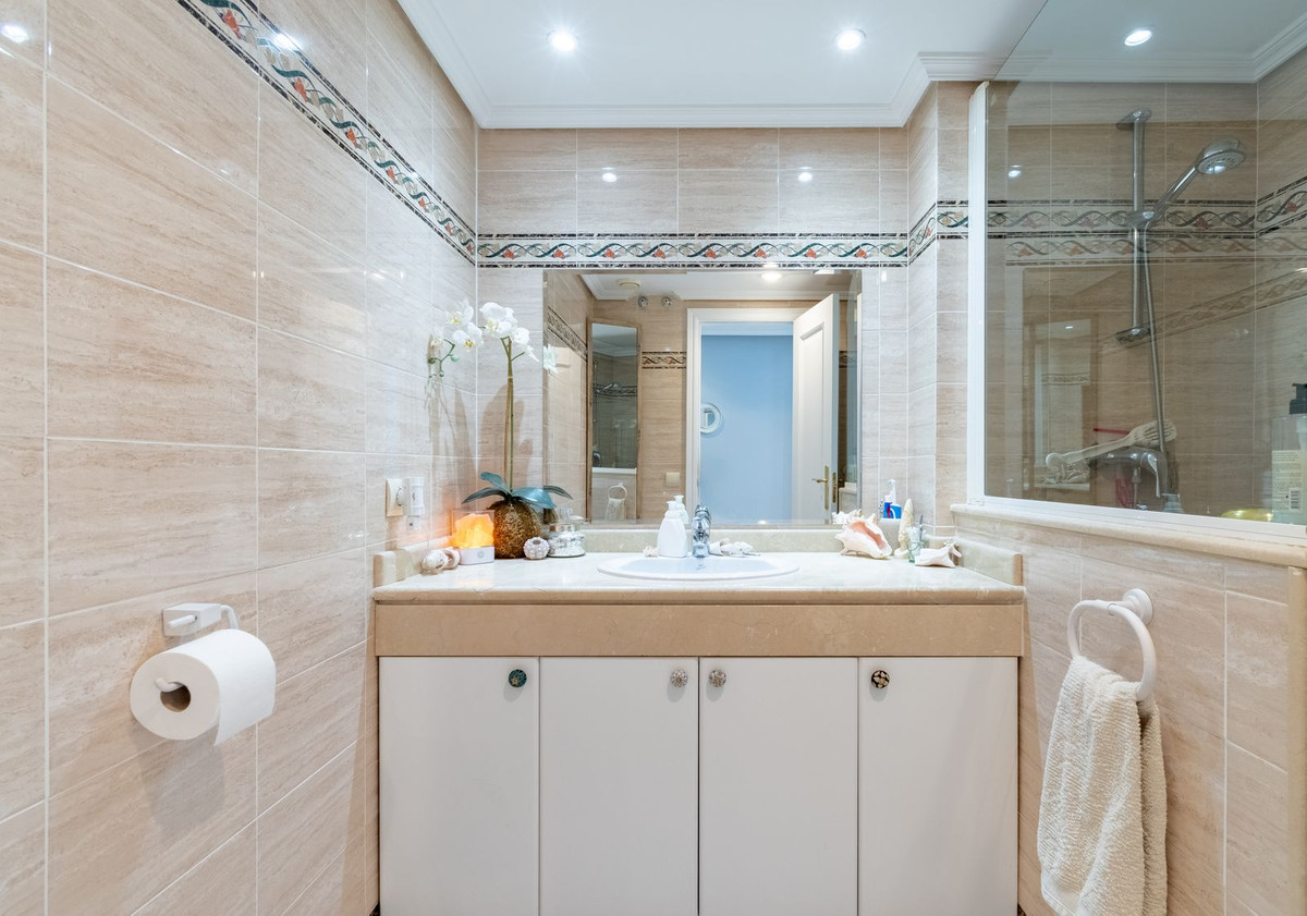 156637cbff8a72879fbbffe53af14d27 - 28