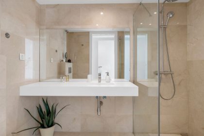 17c2be90e7191c9baa15c9115f156450 - 23