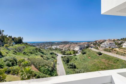 17c2be90e7191c9baa15c9115f156450 - 33