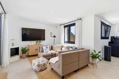 17e14f232de7e81c2251e91bcc99c9ff - 16