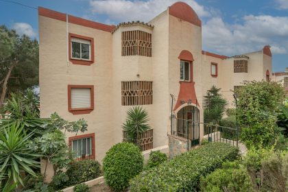 19e16edbd51334910df6e5bfa8d84887 - 1