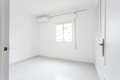 19e16edbd51334910df6e5bfa8d84887 - 12